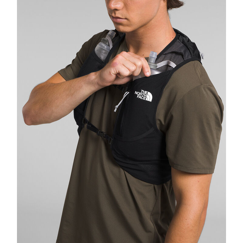 Sunriser Run Vest 8, TNF BLACK-TNF WHITE-NPF, hi-res image number 3